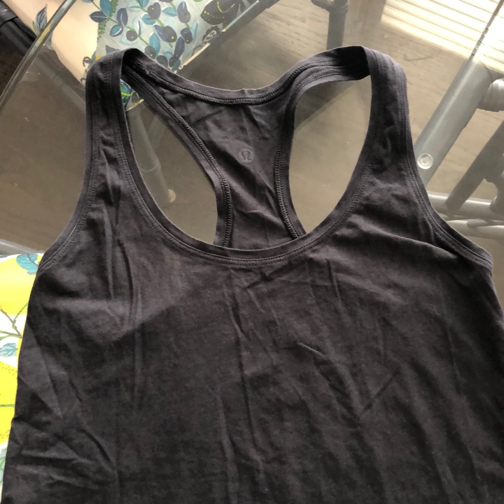 Lululemon Love Tank Pleated, size 2